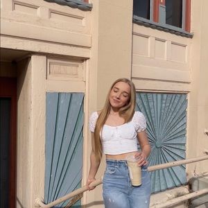 Meet your Posher, Caroline